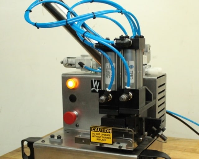 The Winton Machine USA AB6 Programmable Compression Wipe Bender comes with a PLC control package, & can integrate into an OEM cell.